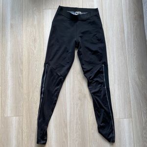 Size small Nike pro leggings